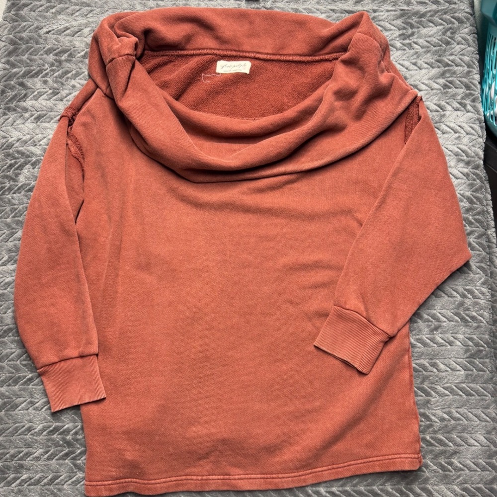 Free People Cowl Neck Sweatshirt L Terracotta Raw Seam OB2334269 (1903)